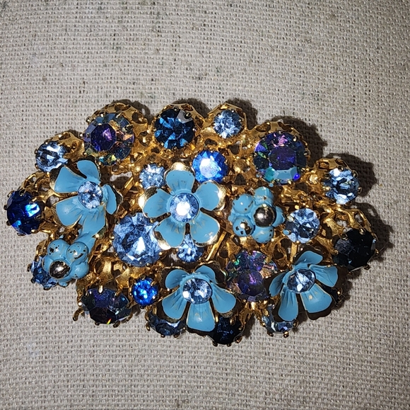 Jewelry - Vintage Austrian Crystal Blue Floral Brooch